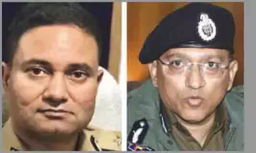 गणतंत्र दिवस पर 28 जेकेपी कर्मियों को वीरता, सेवा पदक से सम्मानित किया गया गणतंत्र दिवस पर 28 जेकेपी कर्मियों को वीरता, सेवा पदक से सम्मानित किया गया