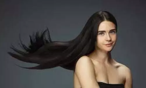 Hair Care: बालों का झड़ना रोककर ग्रोथ और चमक चाहिए तो लगाएं मेथी का सीरम Hair Care: बालों का झड़ना रोककर ग्रोथ और चमक चाहिए तो लगाएं मेथी का सीरम