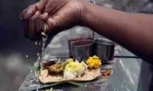 Mauni Amavasya Pitra Dosh Upay: पितृ दोष से मुक्ति चाहते हैं तो मौनी अमावस्या के दिन स्नान के बाद करें ये काम