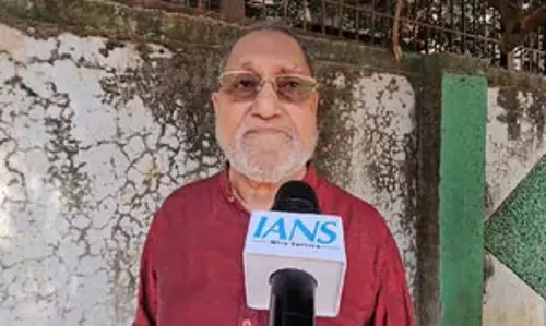 लाउडस्पीकर पर बॉम्बे हाईकोर्ट के फैसले का हुसैन दलवई ने किया स्वागत लाउडस्पीकर पर बॉम्बे हाईकोर्ट के फैसले का हुसैन दलवई ने किया स्वागत