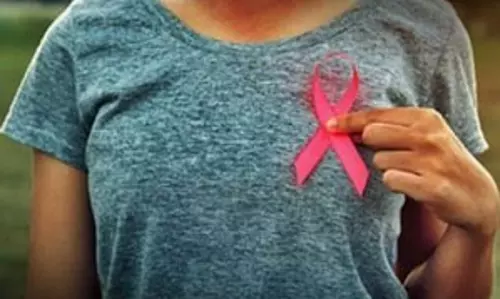 ब्रेस्ट कैंसर के शुरुआती लक्षणों को पहचान कर प्राप्त कर सकते हैं सफल उपचार