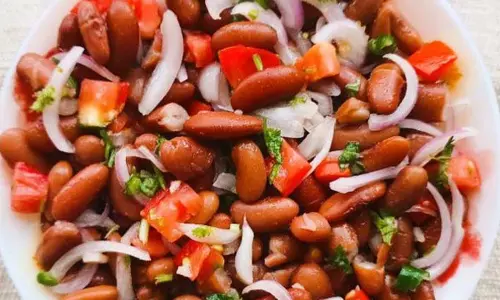 Rajma Chaat:  मिनटों में तैयार करें ये चटपटी डिश