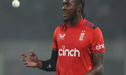 जोफ्रा आर्चर ने चेपॉक में बुरे सपने का सामना किया, T20 में अपना सबसे महंगा स्पेल डाला जोफ्रा आर्चर ने चेपॉक में बुरे सपने का सामना किया, T20 में अपना सबसे महंगा स्पेल डाला