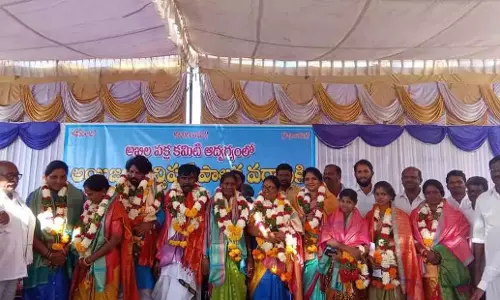 Telangana: इजा नगरपालिका शासी निकाय के अभिनंदन समारोह से विवाद