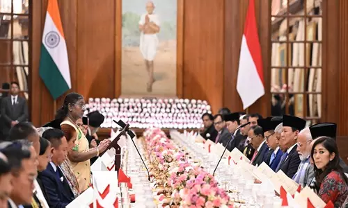 इंडोनेशिया भारत की एक्ट ईस्ट नीति और इंडो-पैसिफिक विजन का प्रमुख स्तंभ है: Murmu