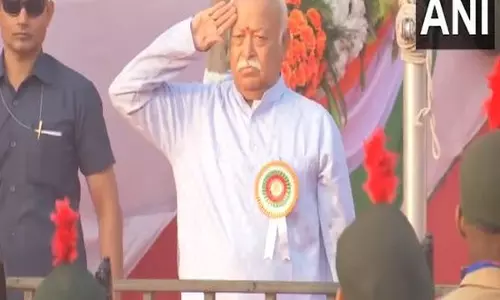 RSS chief ने ठाणे में 76वें गणतंत्र दिवस पर राष्ट्रीय ध्वज फहराया