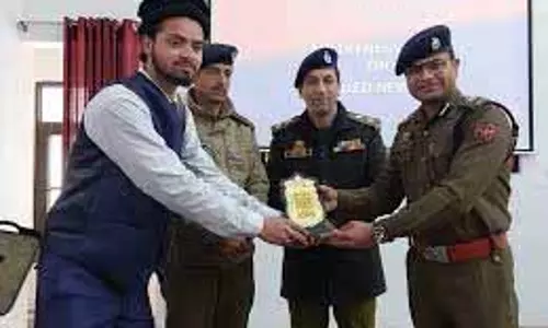 पुलिस ने अवंतीपोरा में नए आपराधिक कानूनों पर जागरूकता कार्यक्रम आयोजित किए