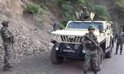 कठुआ में जवानों और आतंकवादियों के बीच गोलीबारी