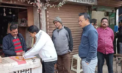 मालदा में अवैध LPG रिफिलिंग के लिए 3 दुकानें सील की मालदा में अवैध LPG रिफिलिंग के लिए 3 दुकानें सील की