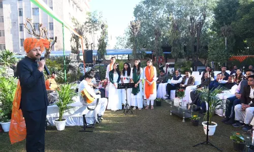 Jaipur: राजस्थान आवासन मंडल मुख्यालय पर हर्षोल्लास से मनाया गया गणतंत्र दिवस