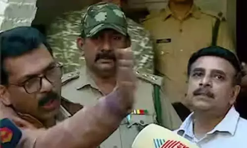 पंचराकोली में DFO की प्रेस कॉन्फ्रेंस को पुलिस ने रोका: विवाद