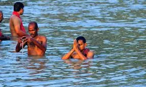 Mauni Amavasya पर मौन व्रत और पूजा-पाठ के लिए खास दिन Mauni Amavasya पर मौन व्रत और पूजा-पाठ के लिए खास दिन