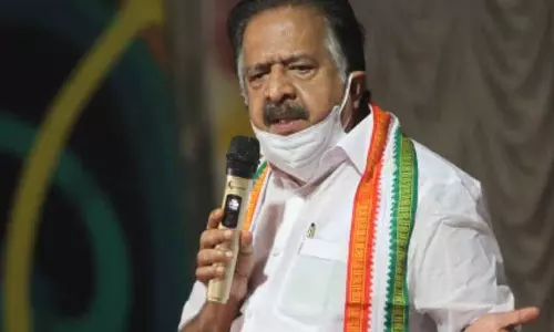 Kerala : विजयन के शासन के दौरान 1.8 लाख पिछले दरवाजे से नियुक्तियां की गईं