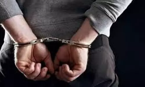 Moradabad: पुलिस और गौ तस्करों की मुठभेड़, एक घायल Moradabad: पुलिस और गौ तस्करों की मुठभेड़, एक घायल