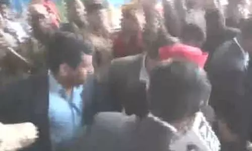 प्रयागराज में आज अखिलेश यादव लगाएंगे डुबकी