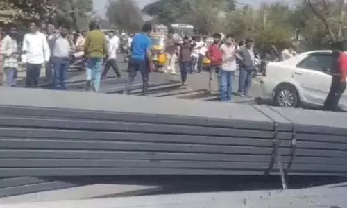 Telangana: लोहे से लदे ट्रक की ऑटो रिक्शा-कार से टक्कर में चार लोगों की मौत