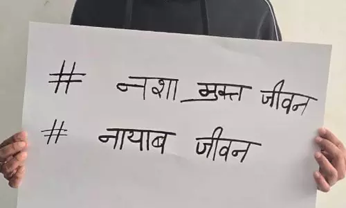 Haryana :  गायक मासूम शर्मा नशा विरोधी बकेट चैलेंज में शामिल हुए