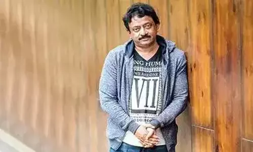 RGV ने एआई की प्रशंसा की और सिल्क स्मिता के प्रति प्रशंसा व्यक्त की RGV ने एआई की प्रशंसा की और सिल्क स्मिता के प्रति प्रशंसा व्यक्त की