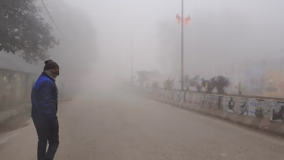 Weather: राजस्थान के कई स्थानों पर सर्दी बरकरार , पारा चार डिग्री सेल्सियस Weather: राजस्थान के कई स्थानों पर सर्दी बरकरार , पारा चार डिग्री सेल्सियस
