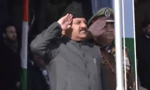 उपमुख्यमंत्री सुरिंदर चौधरी ने Srinagar में राष्ट्रीय ध्वज फहराया