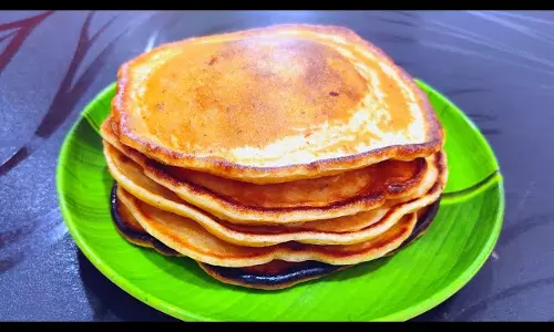मसाला पैनकेक टिफिन रेसिपी