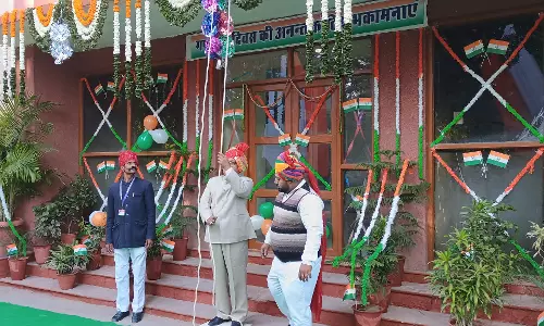 Jaipur: राजस्व मंडल : गणतंत्र दिवस पर सदस्य लोढ़ा ने किया ध्वजारोहण
