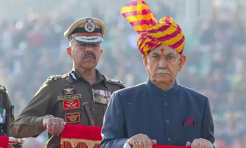 सुशासन जम्मू-कश्मीर के विकास की कुंजी है: एलजी मनोज सिन्हा सुशासन जम्मू-कश्मीर के विकास की कुंजी है: एलजी मनोज सिन्हा