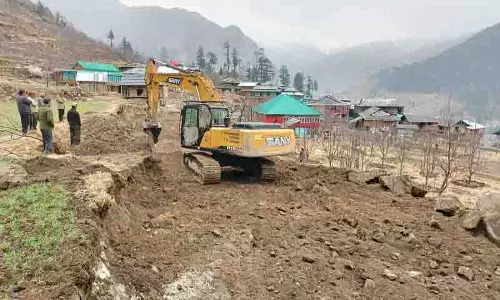 आजादी के 77 साल बाद Garuli village को मिली सड़क आजादी के 77 साल बाद Garuli village को मिली सड़क