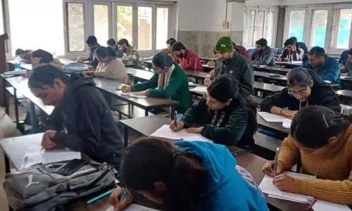SRCC ने योग्य छात्रों की सहायता के लिए छात्रवृत्ति कार्यक्रम आयोजित किया