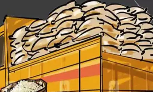 Kerala में राशन व्यापारियों की हड़ताल के खिलाफ कानूनी कार्रवाई Kerala में राशन व्यापारियों की हड़ताल के खिलाफ कानूनी कार्रवाई