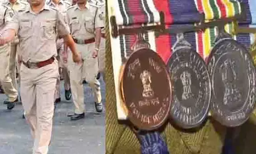 City के दो पुलिसकर्मियों को राष्ट्रपति पुलिस पदक City के दो पुलिसकर्मियों को राष्ट्रपति पुलिस पदक