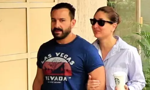 Saif Ali Khan अटैक के बाद पहली बार बाहर जाने के लिए हाथ से ब्रेस हटाया Saif Ali Khan अटैक के बाद पहली बार बाहर जाने के लिए हाथ से ब्रेस हटाया