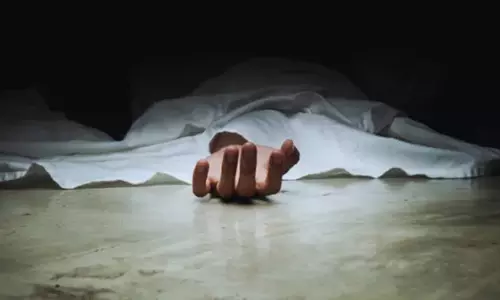 Kolkata: हवाई अड्डे पर फ्लाईओवर से कूदकर युवक ने दी जान