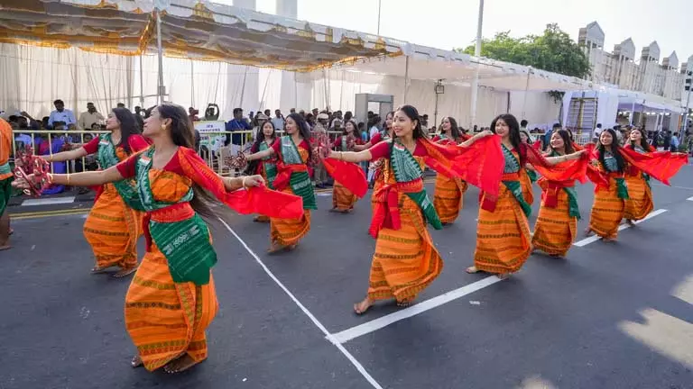 GUWAHATI पूर्वोत्तर में लोगों ने बहिष्कार के आह्वान को नकारते हुए गणतंत्र दिवस मनाया GUWAHATI पूर्वोत्तर में लोगों ने बहिष्कार के आह्वान को नकारते हुए गणतंत्र दिवस मनाया