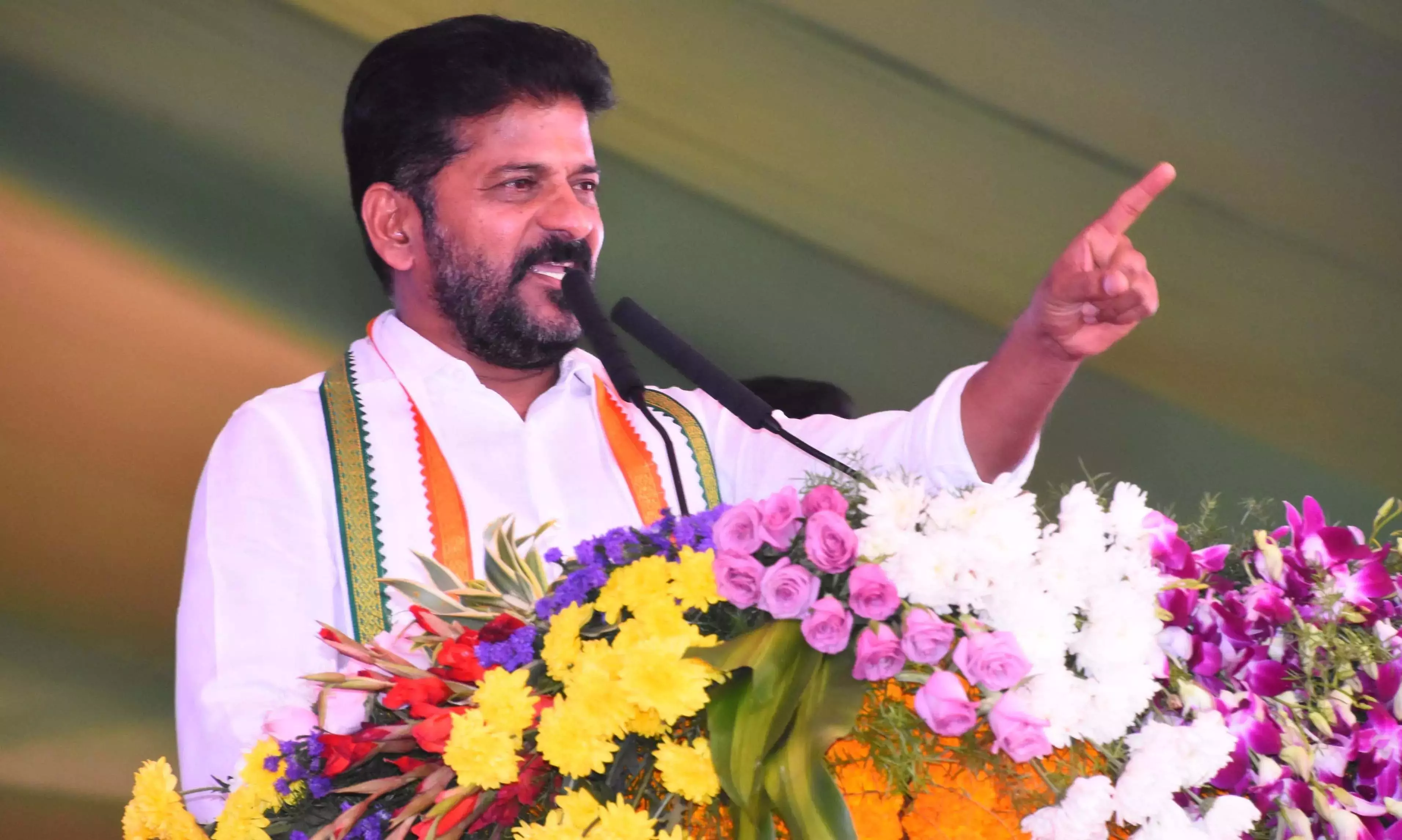 CM Revanth ने भाई का बचाव किया, पावर सेंटर के आरोपों को खारिज किया CM Revanth ने भाई का बचाव किया, पावर सेंटर के आरोपों को खारिज किया