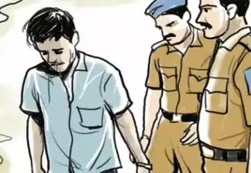 Kanpur: बमबाजी और फायरिंग के मामले में पुलिस ने तीन आरोपितों को गिरफ्तार किया