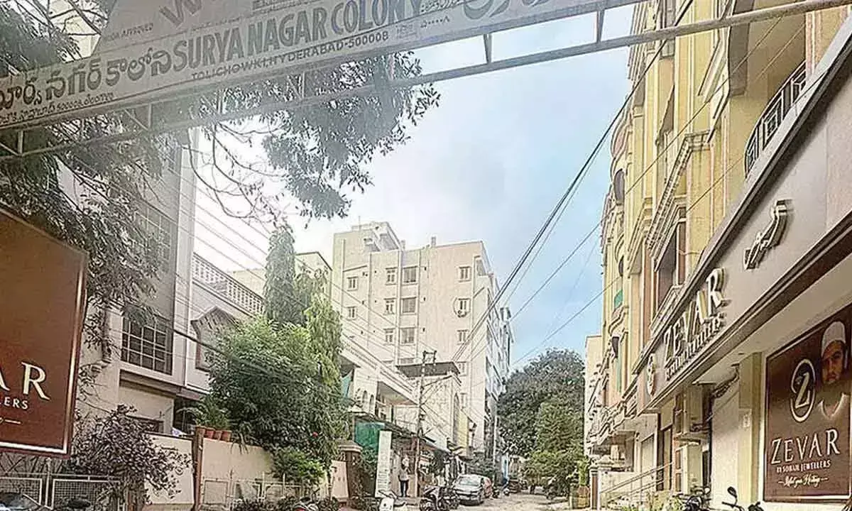 शेखपेट के निवासियों ने GHMC में व्याप्त भ्रष्टाचार के खिलाफ आवाज उठाई