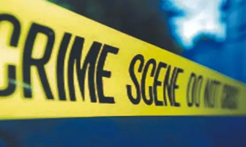 J&K: रियासी गांव में पति ने महिला की गोली मारकर हत्या कर दी J&K: रियासी गांव में पति ने महिला की गोली मारकर हत्या कर दी