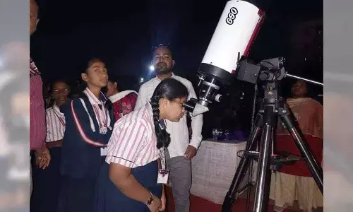 सेंट एंड्रयूज हाई स्कूल, बोवेनपल्ली के छात्रों ने ‘Planet Parade’ देखी सेंट एंड्रयूज हाई स्कूल, बोवेनपल्ली के छात्रों ने ‘Planet Parade’ देखी