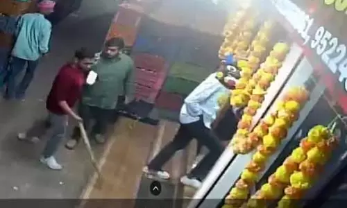 सब्जी व्यापारी पर हमला, युवा नेता समेत 15 पर FIR दर्ज