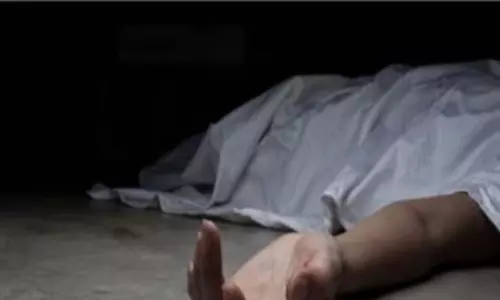 Tamil Nadu: लोन एजेंटों द्वारा ‘परेशान’ किए जाने से ऑटो चालक की मौत Tamil Nadu: लोन एजेंटों द्वारा ‘परेशान’ किए जाने से ऑटो चालक की मौत