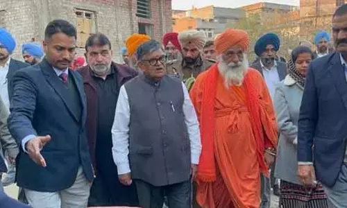Governor गुलाब चंद कटारिया ने बुद्ध दरिया का दौरा किया Governor गुलाब चंद कटारिया ने बुद्ध दरिया का दौरा किया