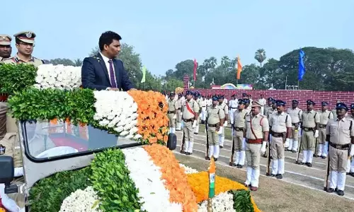 Andhra: कलेक्टर ने 76वें गणतंत्र दिवस समारोह में लिया हिस्सा