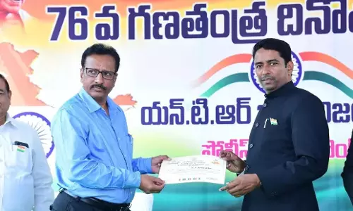 Andhra: डॉ. कामनी श्रीनिवास को योग्यता प्रमाण पत्र प्राप्त हुआ