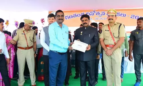 Andhra: स्वतंत्रता सेनानियों के वंशजों को सम्मानित किया गया Andhra: स्वतंत्रता सेनानियों के वंशजों को सम्मानित किया गया