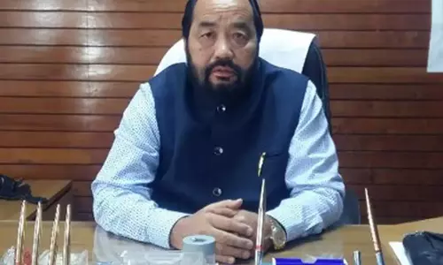 Nagaland: उपमुख्यमंत्री वाई पैटन ने डीएफओ कार्यालय में गोलीबारी की निंदा की Nagaland: उपमुख्यमंत्री वाई पैटन ने डीएफओ कार्यालय में गोलीबारी की निंदा की