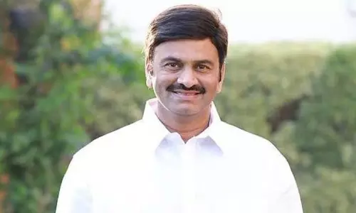 उपसभापति Kanumuru K Raghu Ram ने यातना मामले में आरोपियों की पहचान की उपसभापति Kanumuru K Raghu Ram ने यातना मामले में आरोपियों की पहचान की