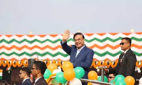 Assam के मुख्यमंत्री ने पूर्व उल्फा गढ़ डिब्रूगढ़ में तिरंगा फहराया Assam के मुख्यमंत्री ने पूर्व उल्फा गढ़ डिब्रूगढ़ में तिरंगा फहराया