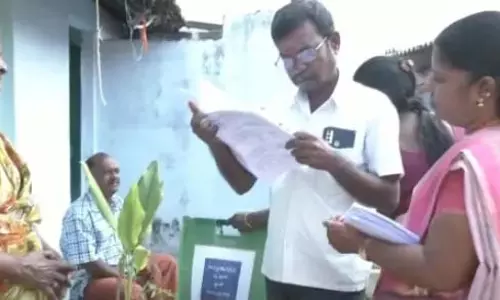 इरोड ईस्ट उपचुनाव: कर्मचारी घर-घर जा रहे, बूथ पर्ची वितरण का काम शुरू