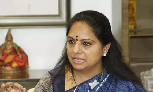मंत्री पोंगुलेटी श्रीनिवास रेड्डी की फटकार के बाद BRS MLC कविता ने कलेक्टर का समर्थन किया